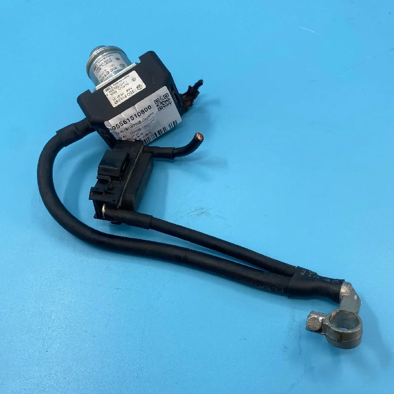 OE 95561510800 for Porsche Cayenne 955 Fuse Box Switch Relay