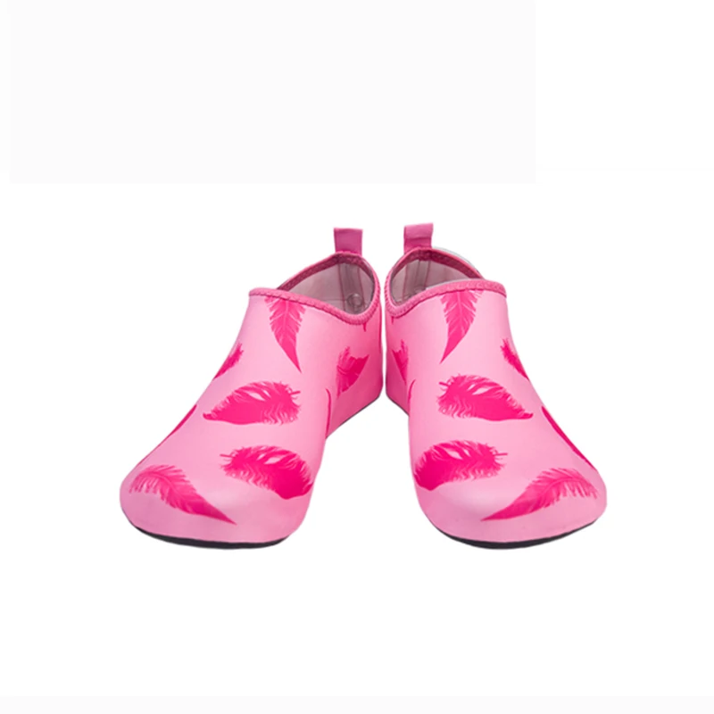 Детские пляжные туфли для купания, Нескользящие быстросохнущие акваноски для девочек и мальчиков, обувь для купания и прогулок, для малышей