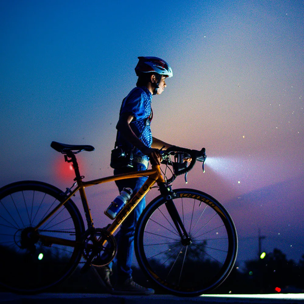 White Focus Light Best 1800 Lumens High Brightness Led Flashlight Mountain Bike Light