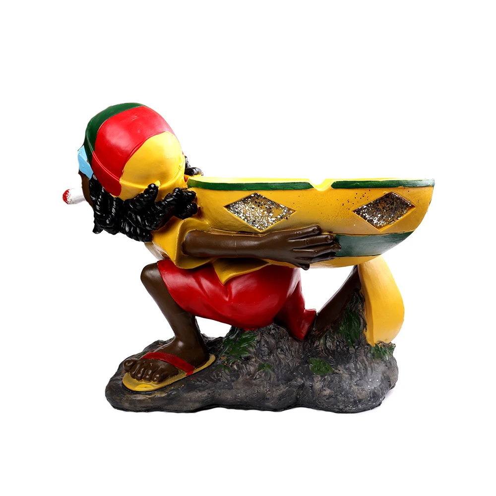 Wholesale New  Creative Character Shape  Large Medium Round Resin Ashtray