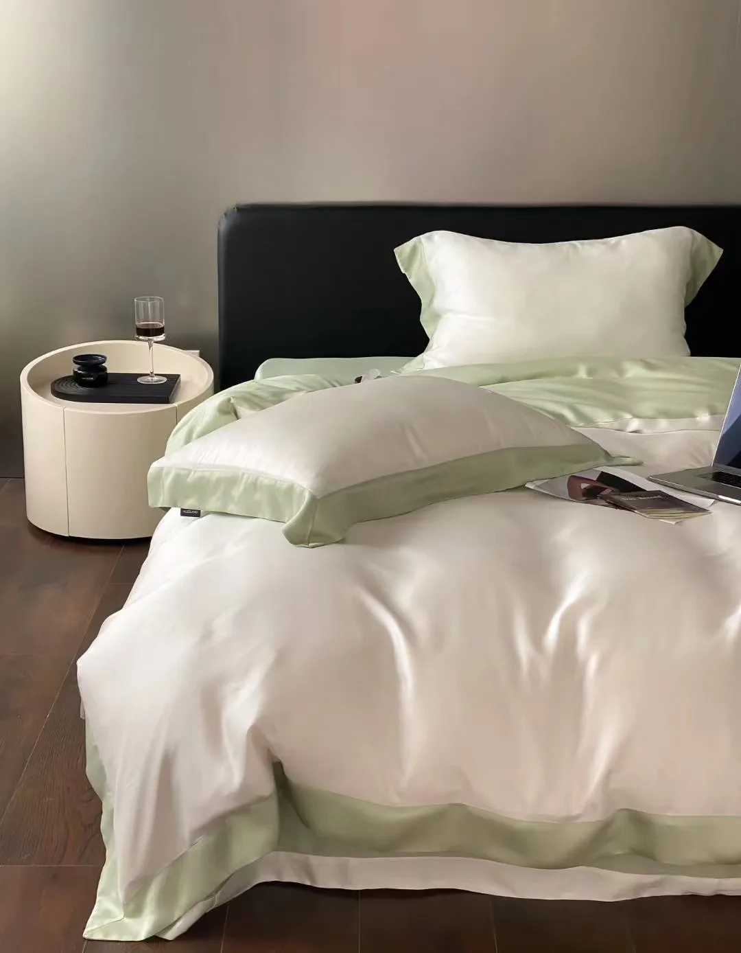 Made from 100% bamboo lyocell sateen sheet set