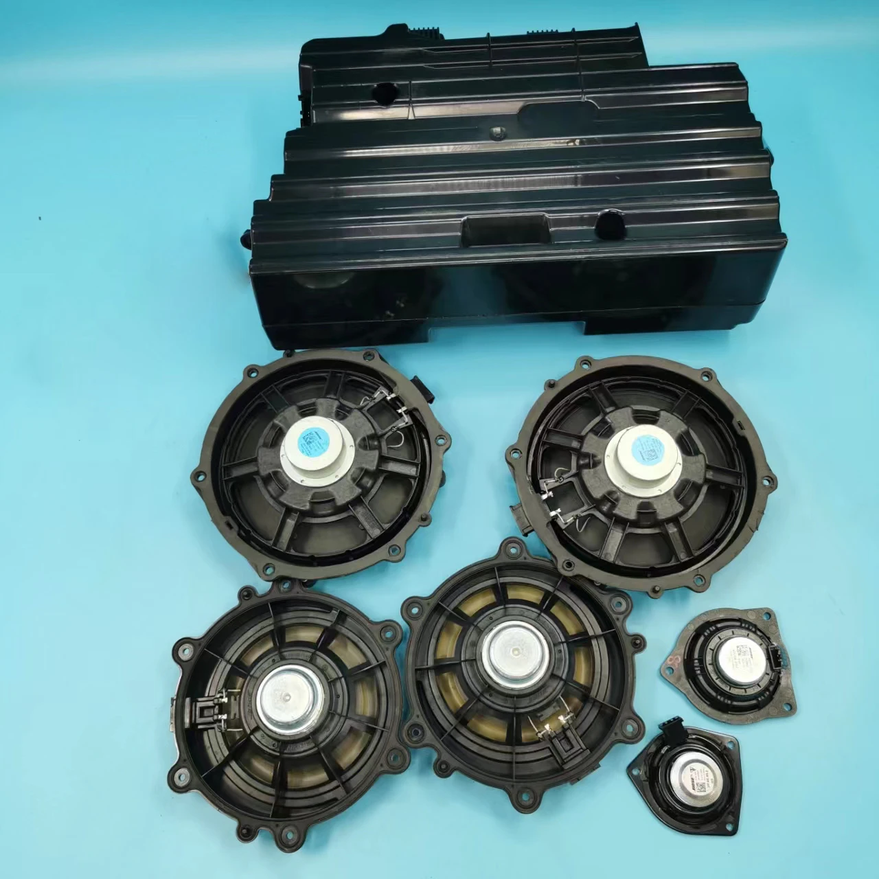 Оригинальный комплект сабвуферных динамиков для porsche macan 95b