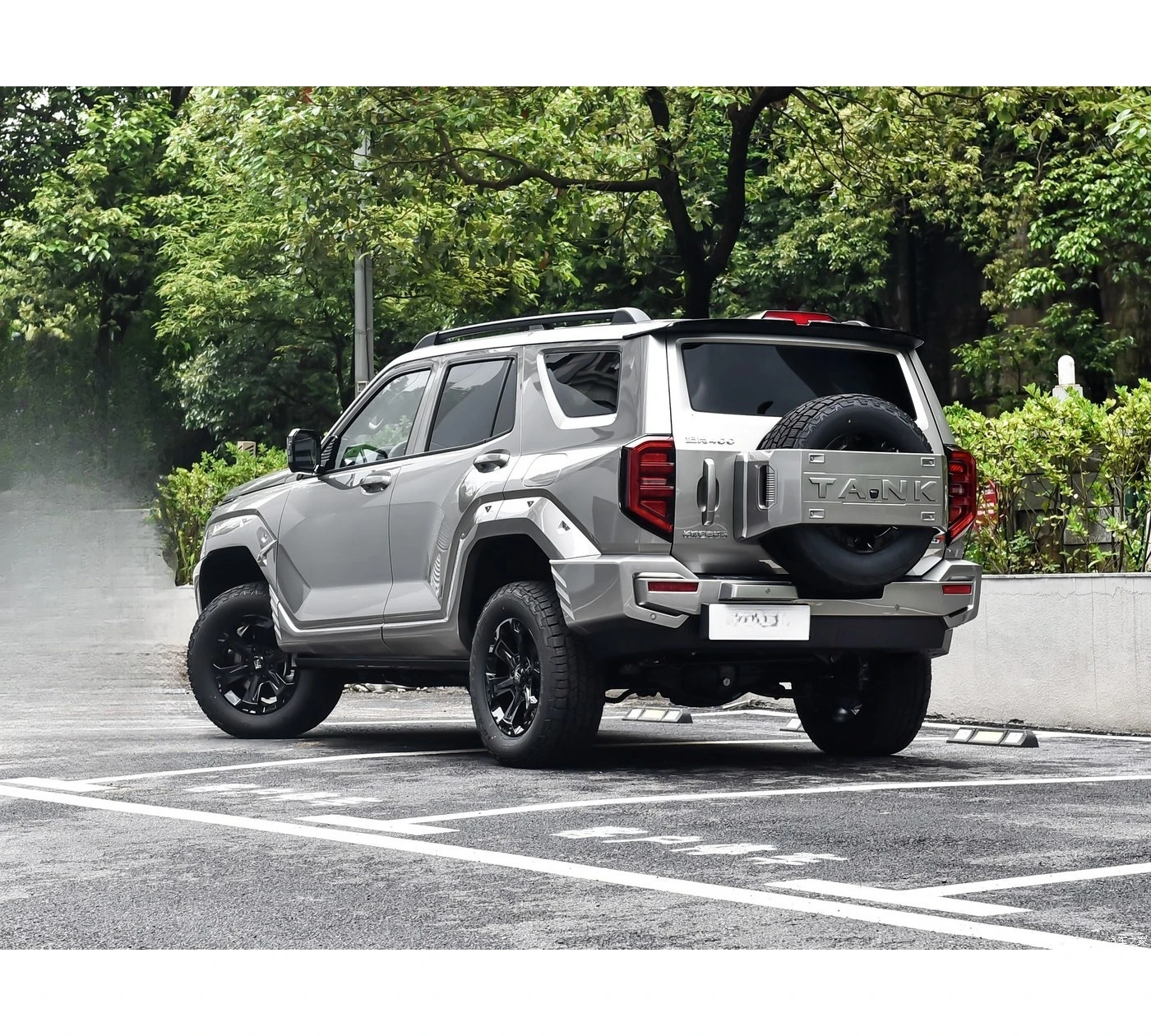 2023/2024 GWM Танк 400 Hi4 t 2 0 T 252HP полная версия Средний внедорожник Большой Настенный бак горячая Распродажа китайский дешевый автомобиль