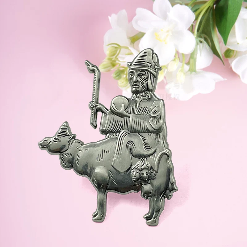 Metal Craft Factory specializes custom 3D pure metal antique silver plated metal lapel pins badges