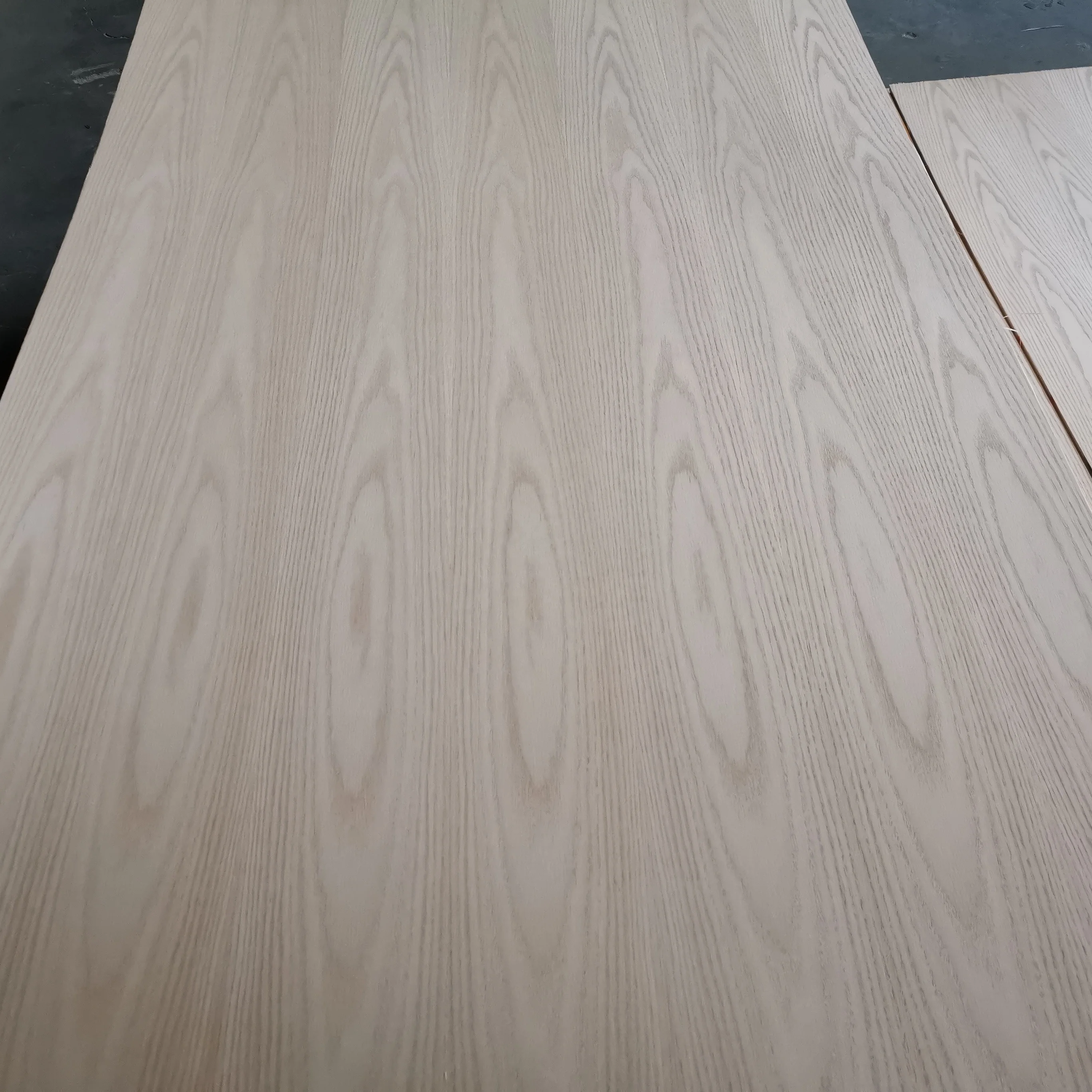 Hysen 12mm 18mm Natural red oak wood Veneered Fancy Plywood for Walls/floors/furniture/cabinets