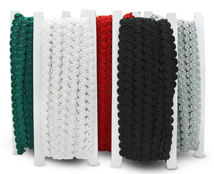 Hot Selling Custom Embroidery Guipure Lace Trim Luxury Chemical Polyester Lace Trimming Wedding Garment Accessories Decoration