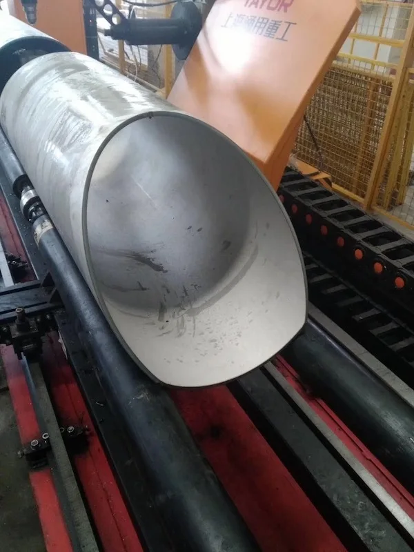 
Plasma cutting machine for pipe from TAYOR 