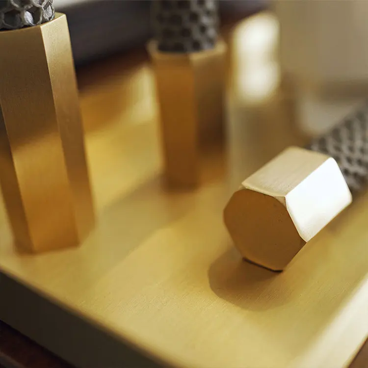 Church Gold Copper Metal Candlestick Candle Holders Stand Home Decoration Candle Holder Nordic Home Decor Ceramic Candelabra