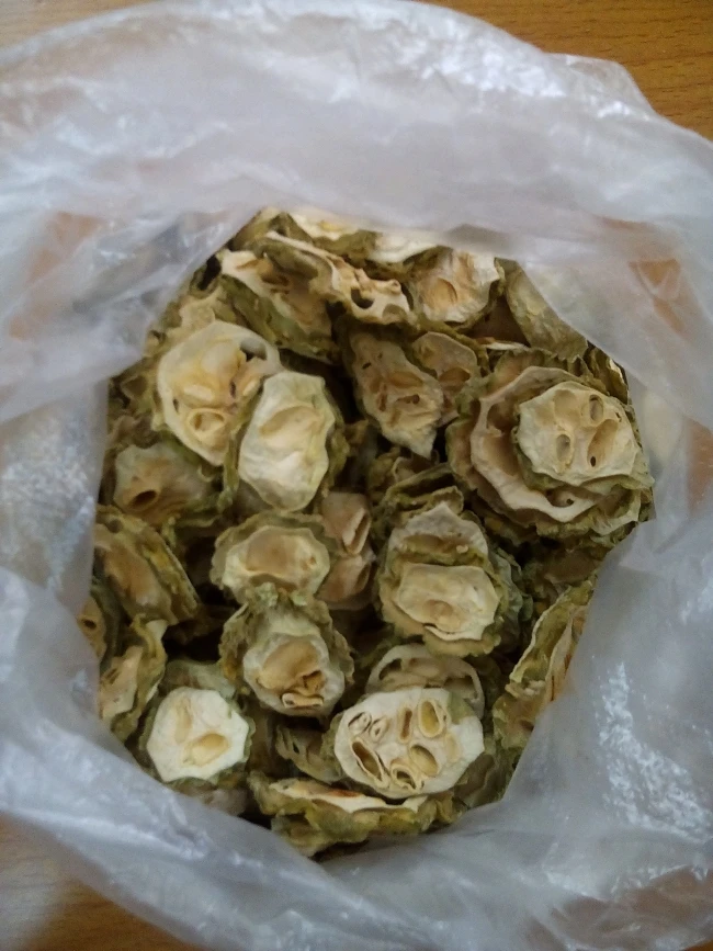 Оптовая продажа сушеная горькая дыня/ломтики Горькая тыква/горькая дыня питание от Viet Nam