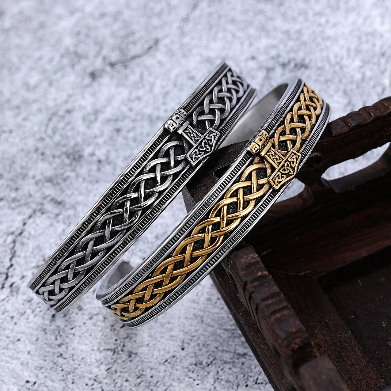 Stainless Steel Open Nordic Viking Bracelet Rune Valknut Mantra Cuff Friend Amulet Pagan Viking Jewelry Celtic Bangle