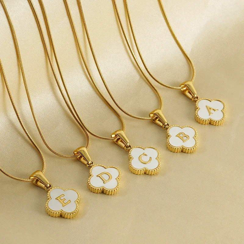 Hot Selling Initial Letters Four Leaf Clover A To Z Alphabet Fashion Stainless Steel Shell Pendant Necklaces For Women Jewelry