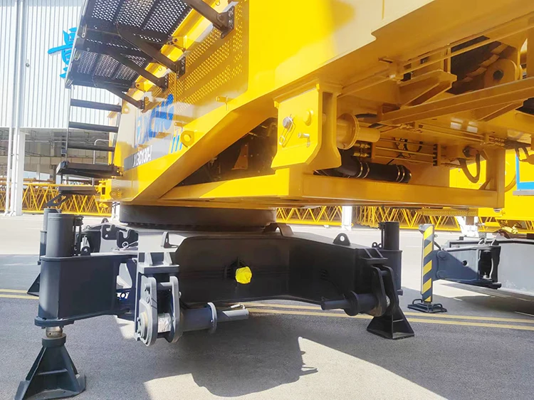 XCMG Official XGC130-I Second Hand Hydraulic Crane 130ton Hoisting Equipment Crawler Crane Price for Sale