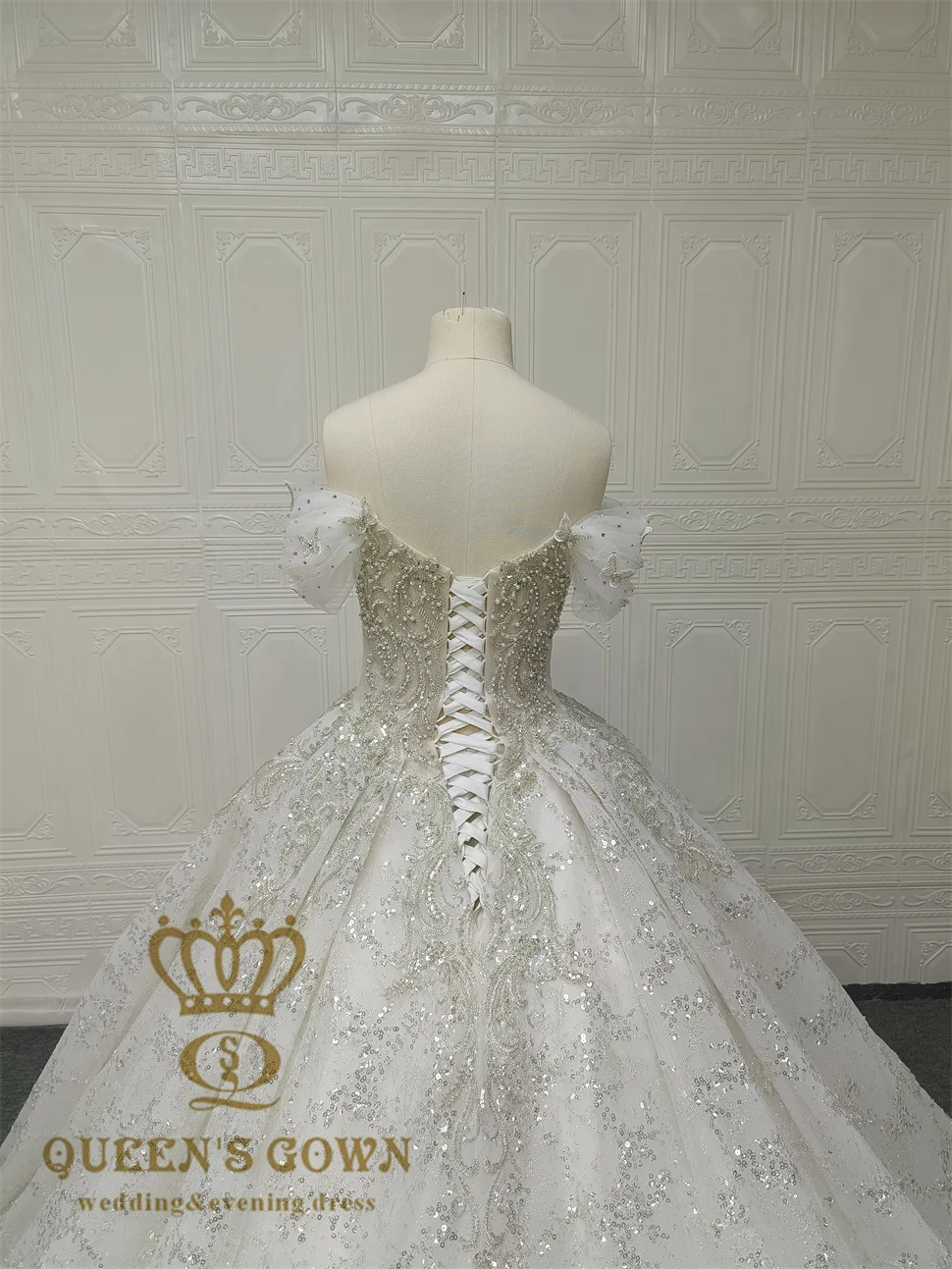 QUEENS GOWN Custom luxury heavy beaded bridal dress delicate pearls sequin butterflies off shoulder princess wedding dresses