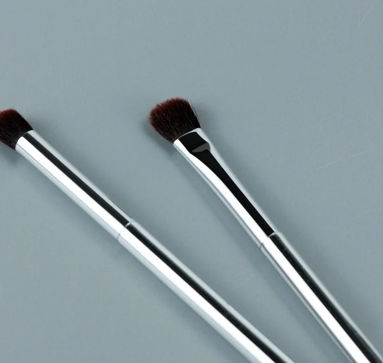 High Quality Pinceau Maquillag Silver Double Sided Makeup Brush 2 in 1 Eye Shadow Concealer Eyeliner Brush