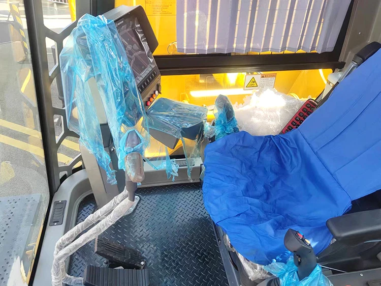 XCMG Official XGC130-I Second Hand Hydraulic Crane 130ton Hoisting Equipment Crawler Crane Price for Sale