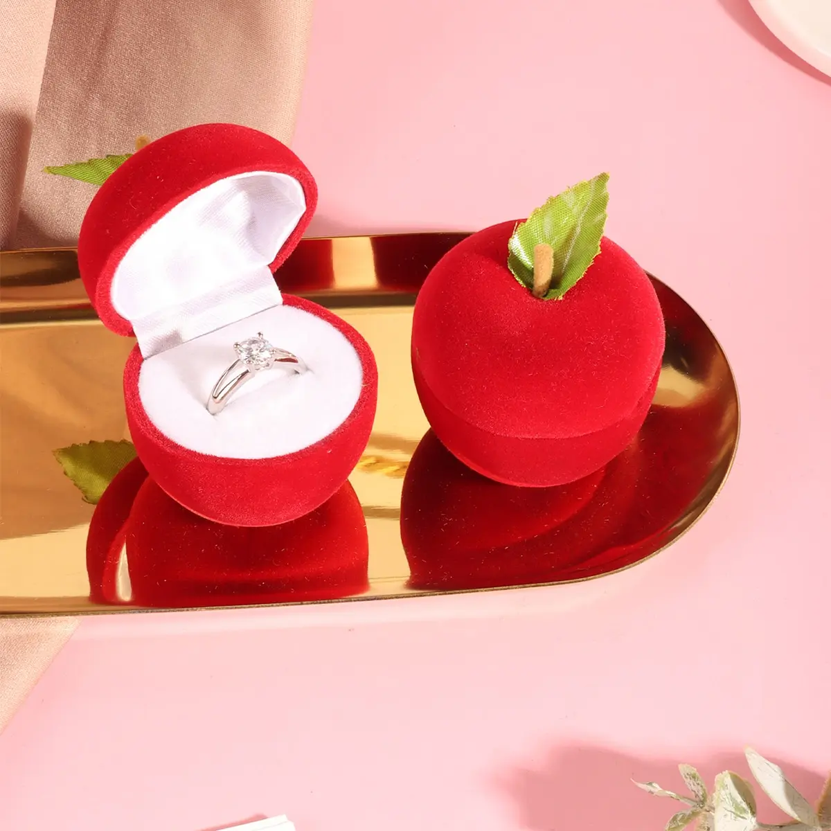 Olai Lovely Apple Velvet Ring Box Earring Box Flocking Wedding Proposal Ring Jewelry Gift Packaging Box