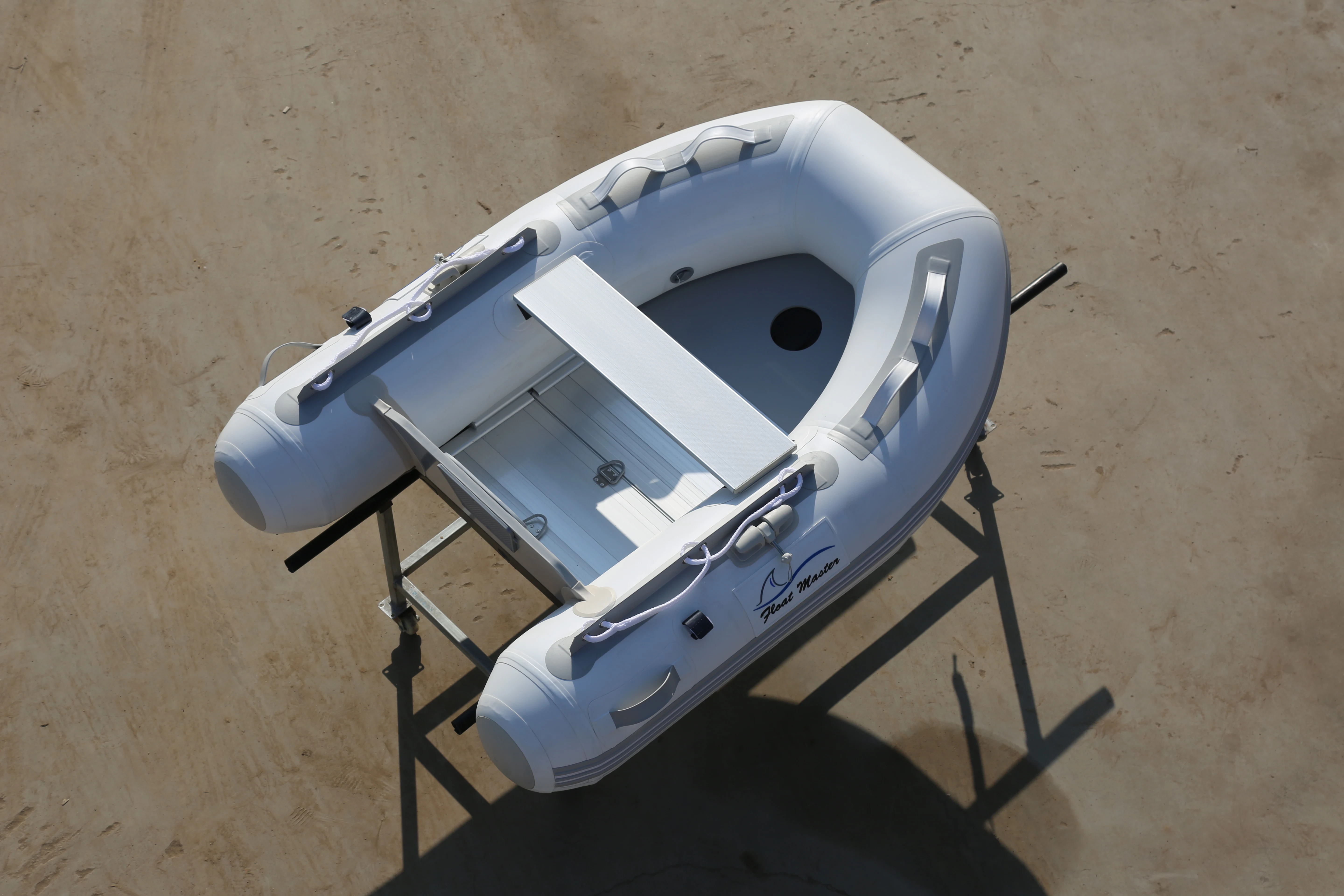 Hot Ce Sailing Rubber Small Bateau Center Console Aluminio Zodiac Pvc Racing Barcavetroresin Plastic Rafting Boat For Entertainment