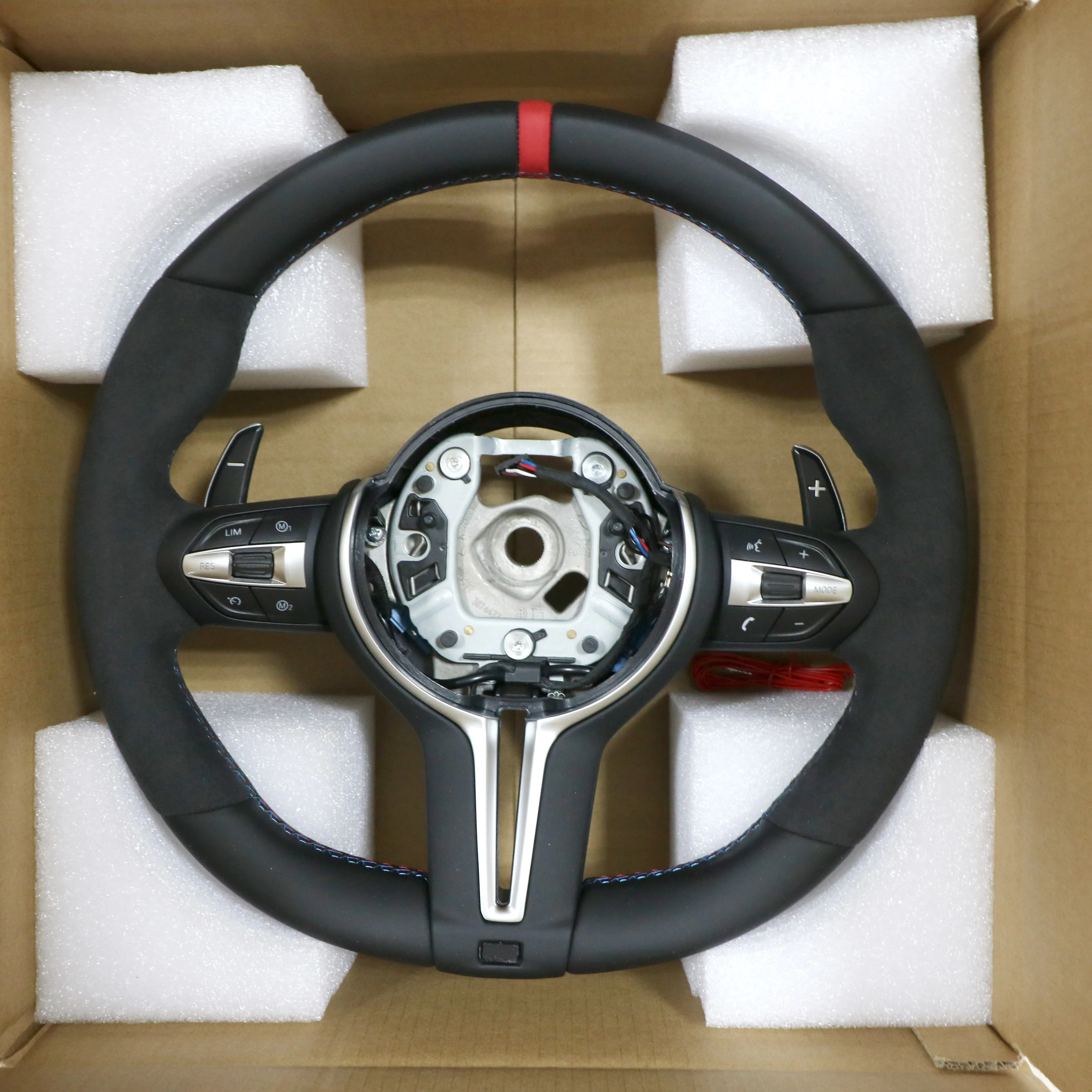 Кожаное Рулевое колесо для BMW x6 g21 f34 g32 f46 g37 m3 f33 f83 f82 f30 f80 f10 по заводской цене