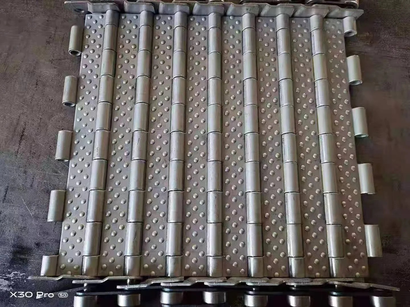 Customized Metal Apron Chain Plate Chip Conveyors for Machine Equipment