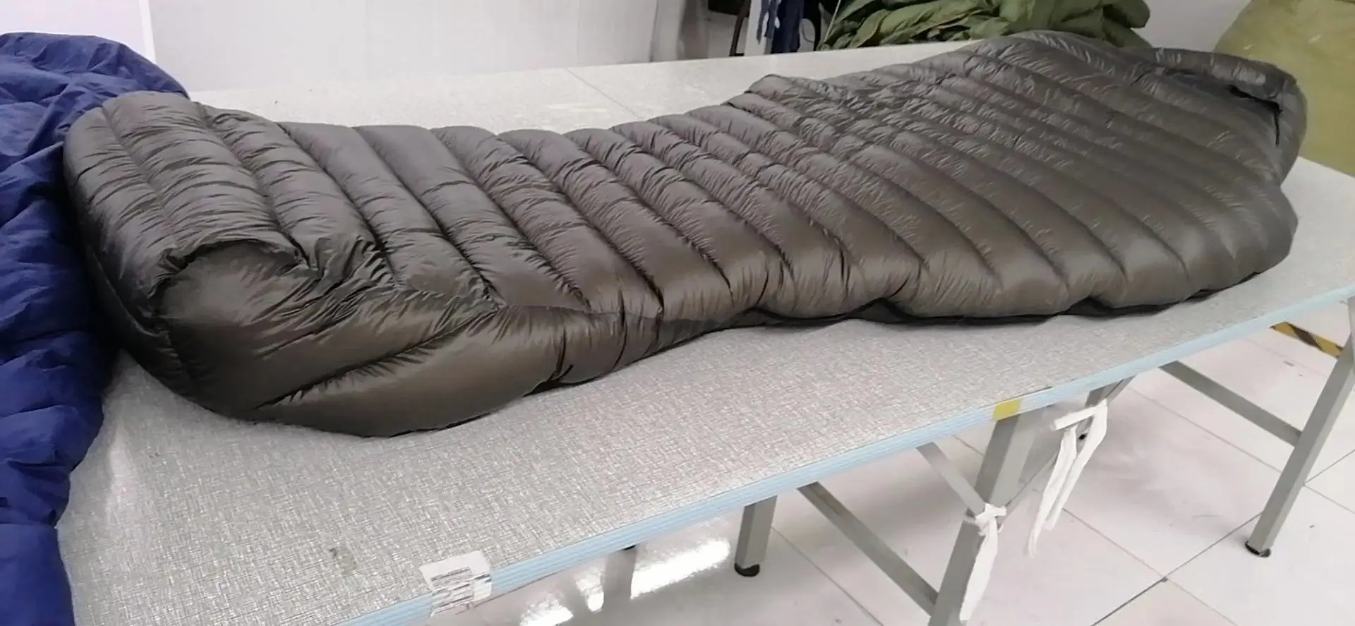 Therm-a-Rest Vela Quilt: 35-45 Degree Down Camping Quilt Envelop Style Sleeping Bag