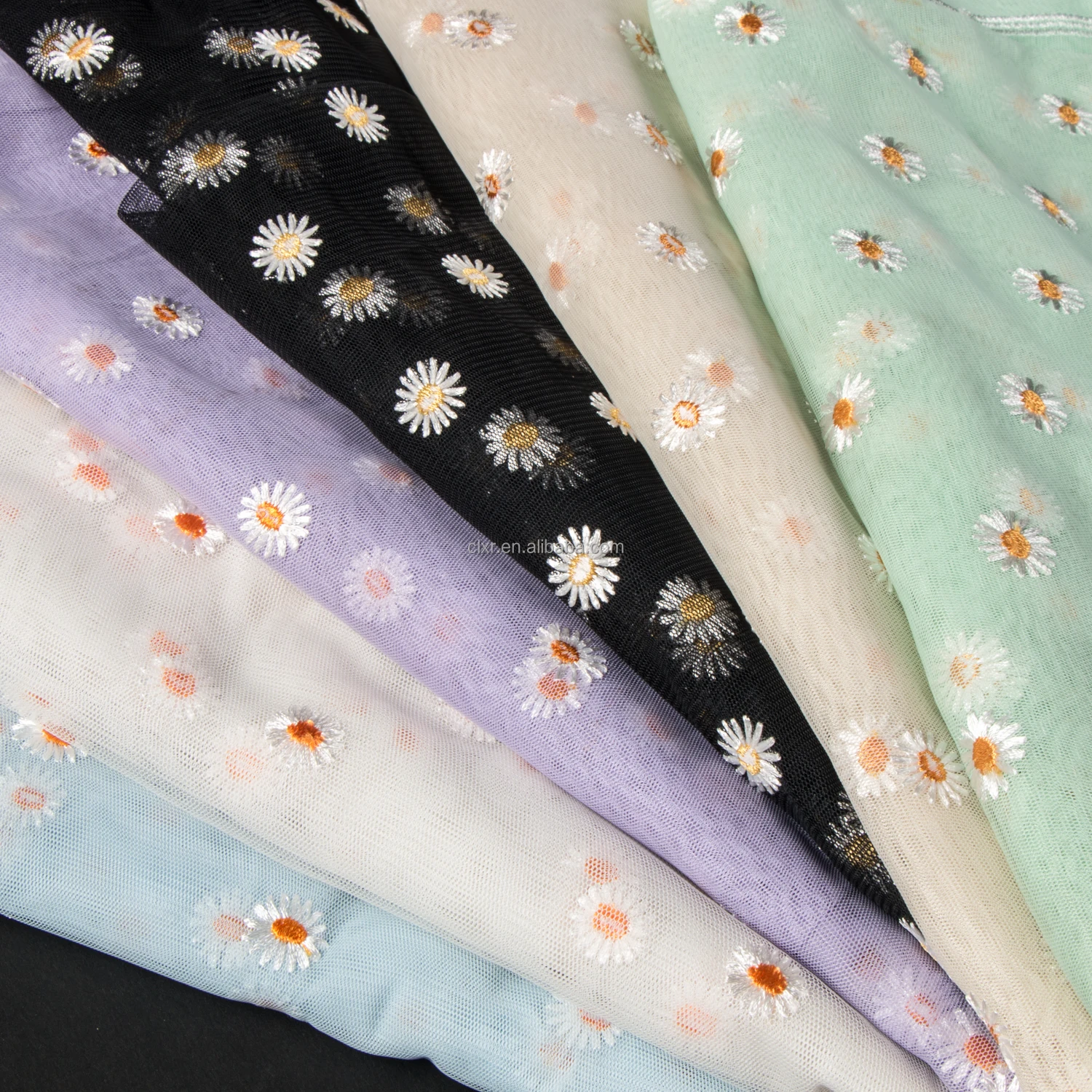 Tulle Factory Wholesale Fabric Breathable Mesh Sunflower Embroidery 3D Jacquard Net Knitted Fabric For Clothing