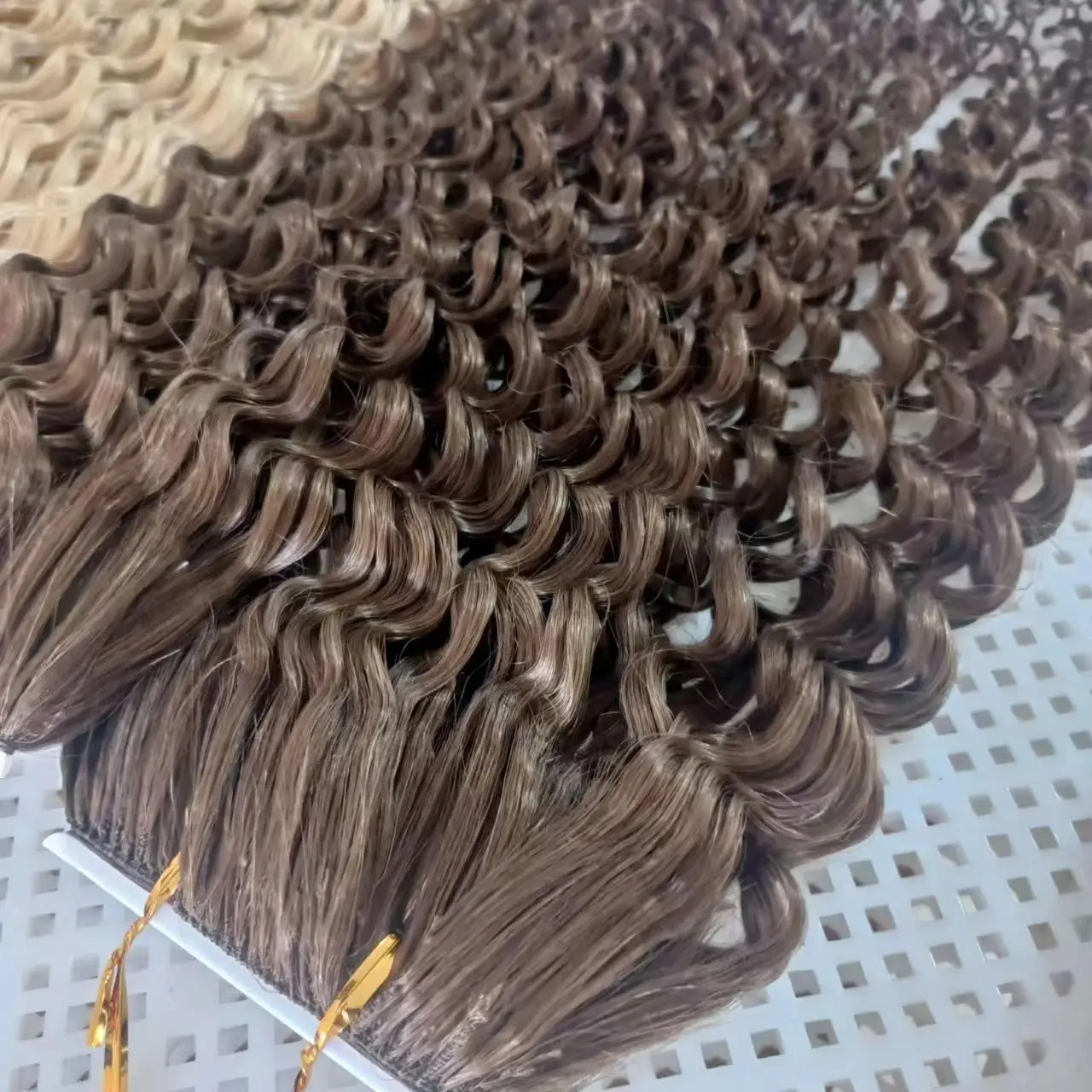 Hot sell in israel hair extension most popular virgin customized colour invisible feather hair extensions weft human