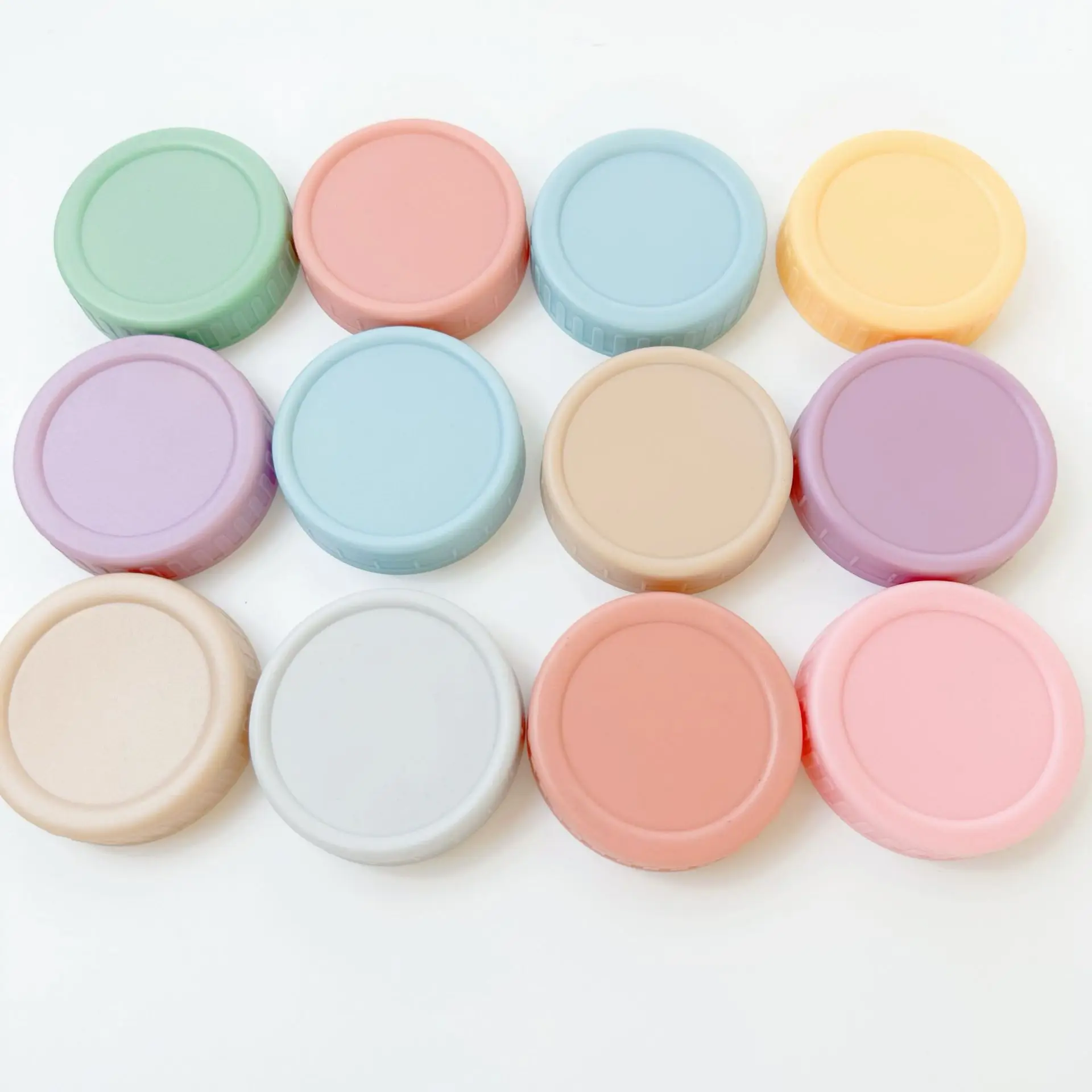 70mm 86mm Colored Plastic Mason Jar Lids Anti-Slip Food Storage Caps Canning Jar Lids Silicone Sealing Ring and PE Liner