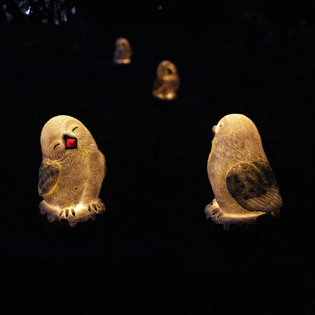 Custom Resin Animal Snowy Owl Figurine with Solar Power Owl Statue Decorative Polyresin Bird Outside Statues for Home Decoration