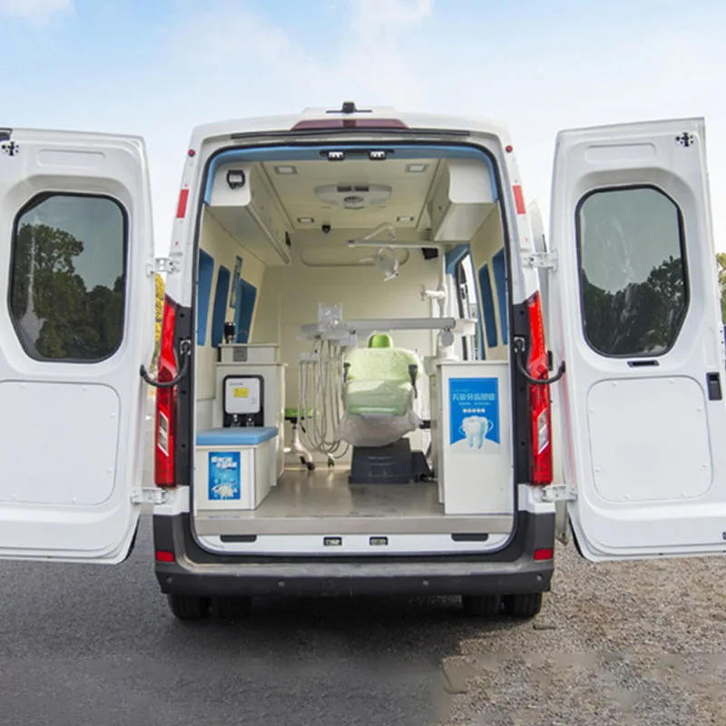 Mobile Dental Service Car Equipped with Complete System Diesel Mobile Clinic Vehicle Medical