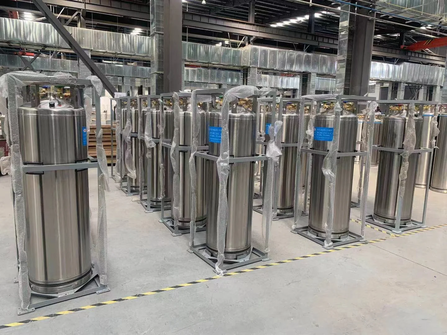 175L 1.4Mpa Cryogenic Liquid Nitrogen Lin Storage Dewar Container For Laser Cutting