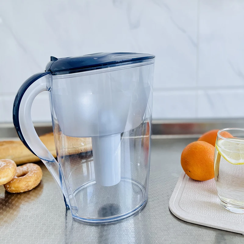 2022 New High Quality Portable Water Dispenser Water Filter Activated Carbon Jug Portable Water Filtration Bottle