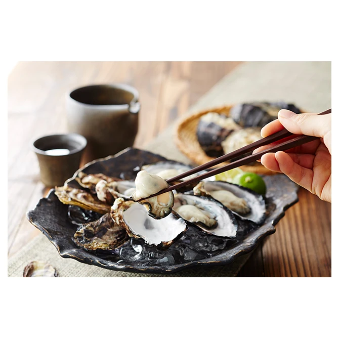 Морская еда с сильным вкусом, замороженный свежий в тщательно отфильтрованной морской воде