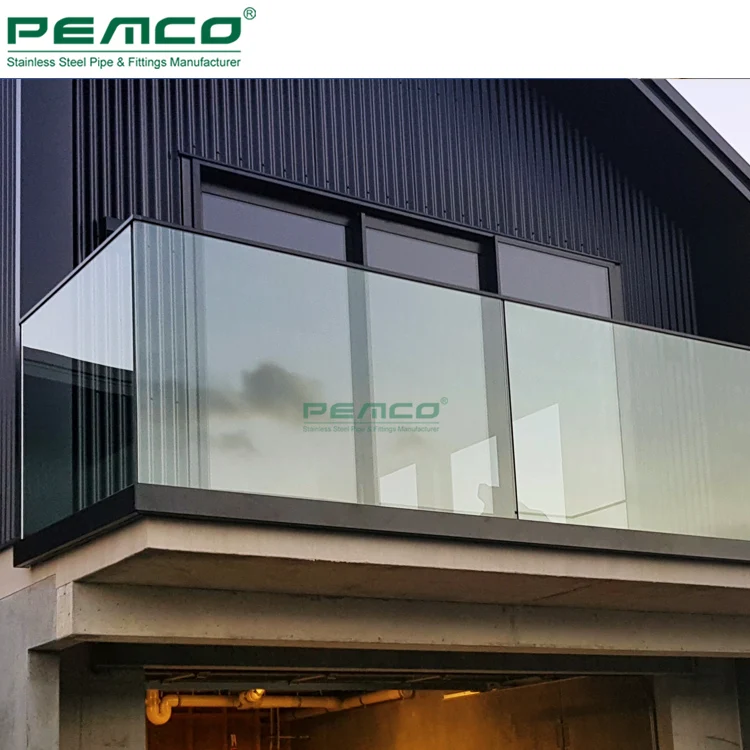 Outdoor U Channel Frameless Glass Balustrade Balcony Aluminum Base Shoe Railing System