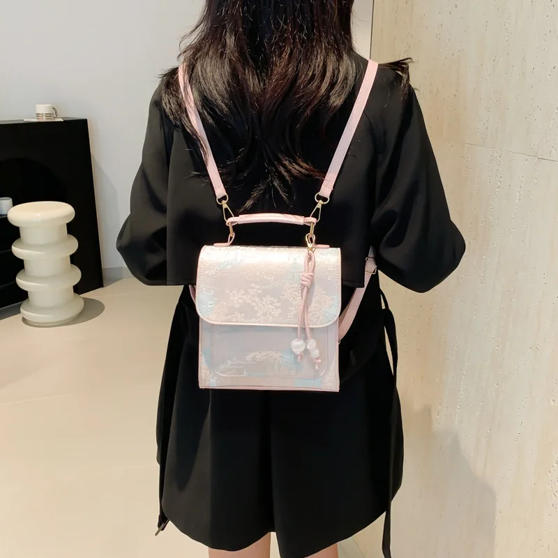 Simple and stylish backpacks, small portable schoolbags, fashion travel backpacks