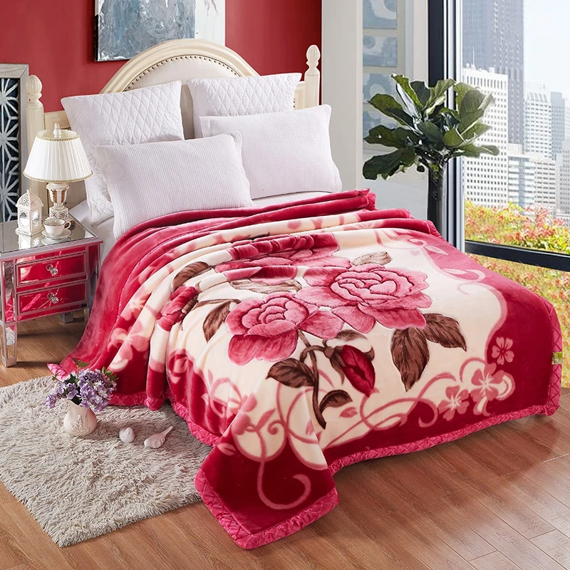 Korean Style King Size Warm Knitted Soft Luxury Rose Print Crochet Adult Blanket For Bed Raschel Mink Blankets
