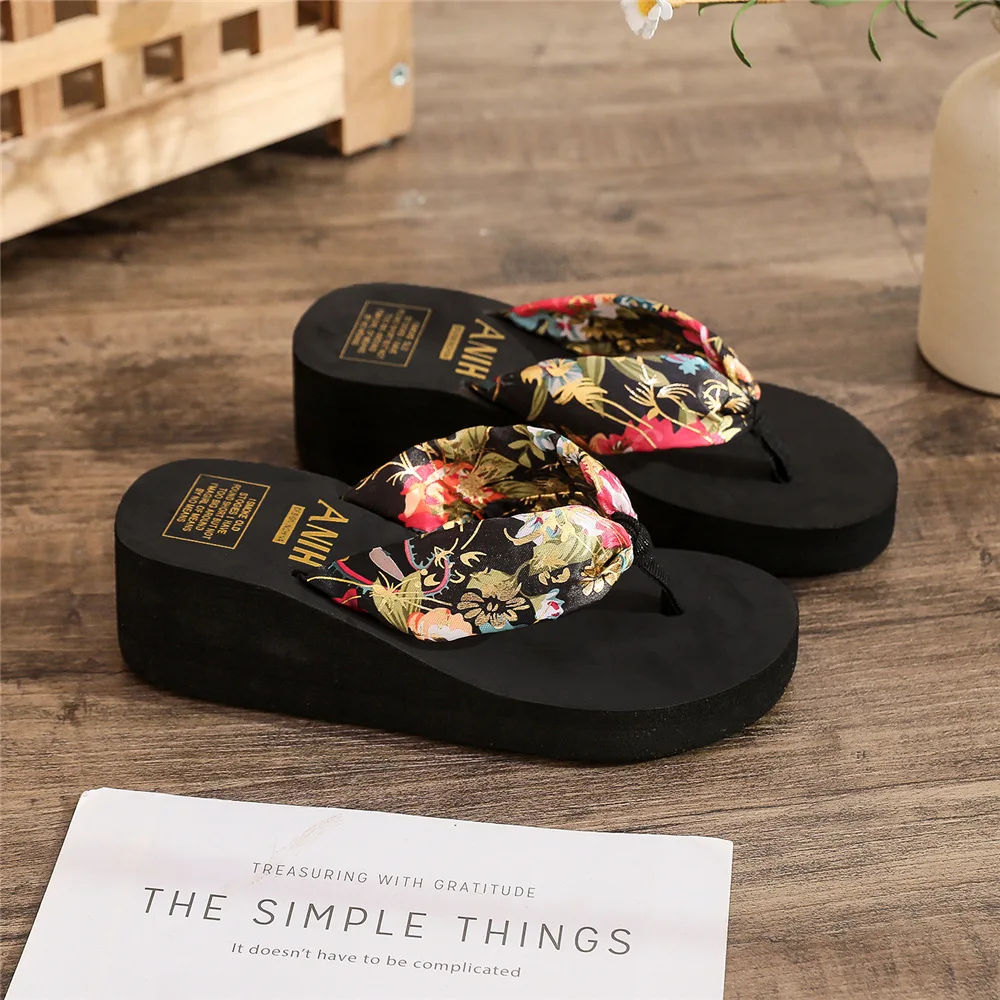 Wholesale Bronzing Printing Satin Sandals Cheap Beach Slope Heel Slipper Eva Outdoor wedge heel flip flops for Women