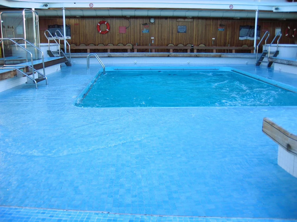 65% 70% calcium hypochlorite granules cal hypo for swimming pool water treatment chemicals