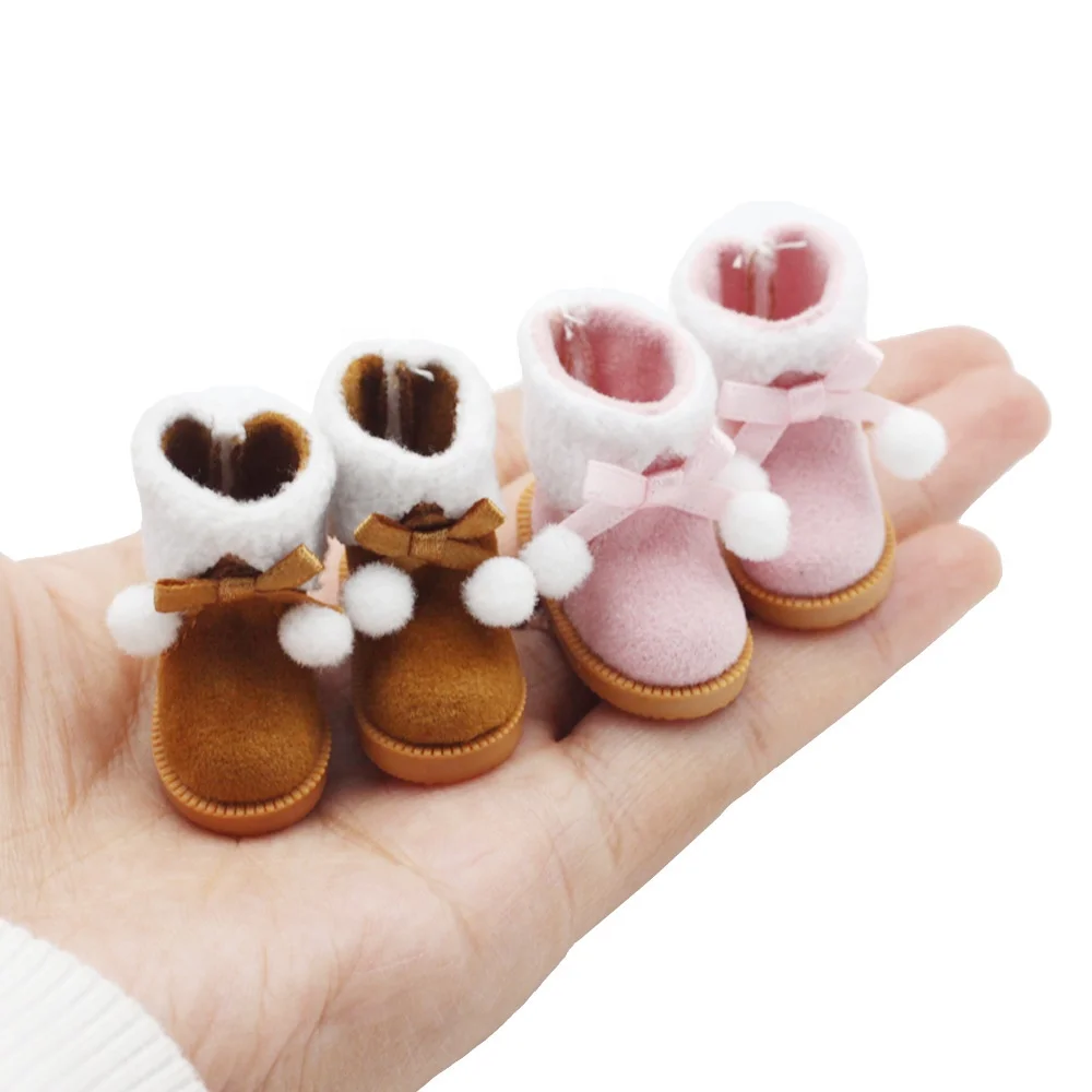 Wholesale Classic Plush Sheepskin Lightweight Flexible Soft Sole Mini Fluff Quilted Blyth Doll Snow Boots
