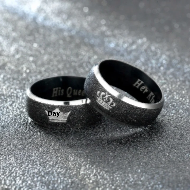New Fashion Titanium Steel Couples Lovers for Men Women Valentines Gift King Queen Pattern Pearl Sand Crown Rings