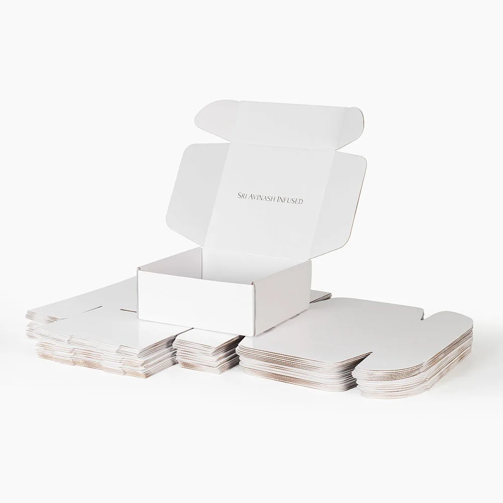 Wholesale Eco Small Cardboard Flat Shirt Packaging Mailing Shipping Boxes Clothing Corrugated Paper with Satin Lining
