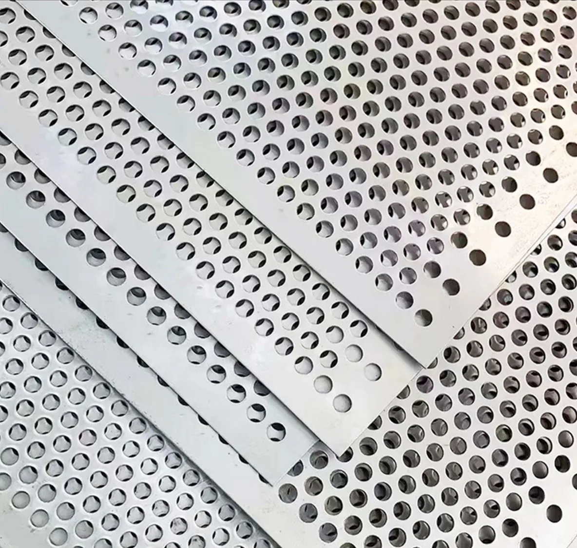 Slot Hole Stainless Steel Perforated Metal Mesh for Guardrail, Isolation and Screening/Aluminum Wire Mesh