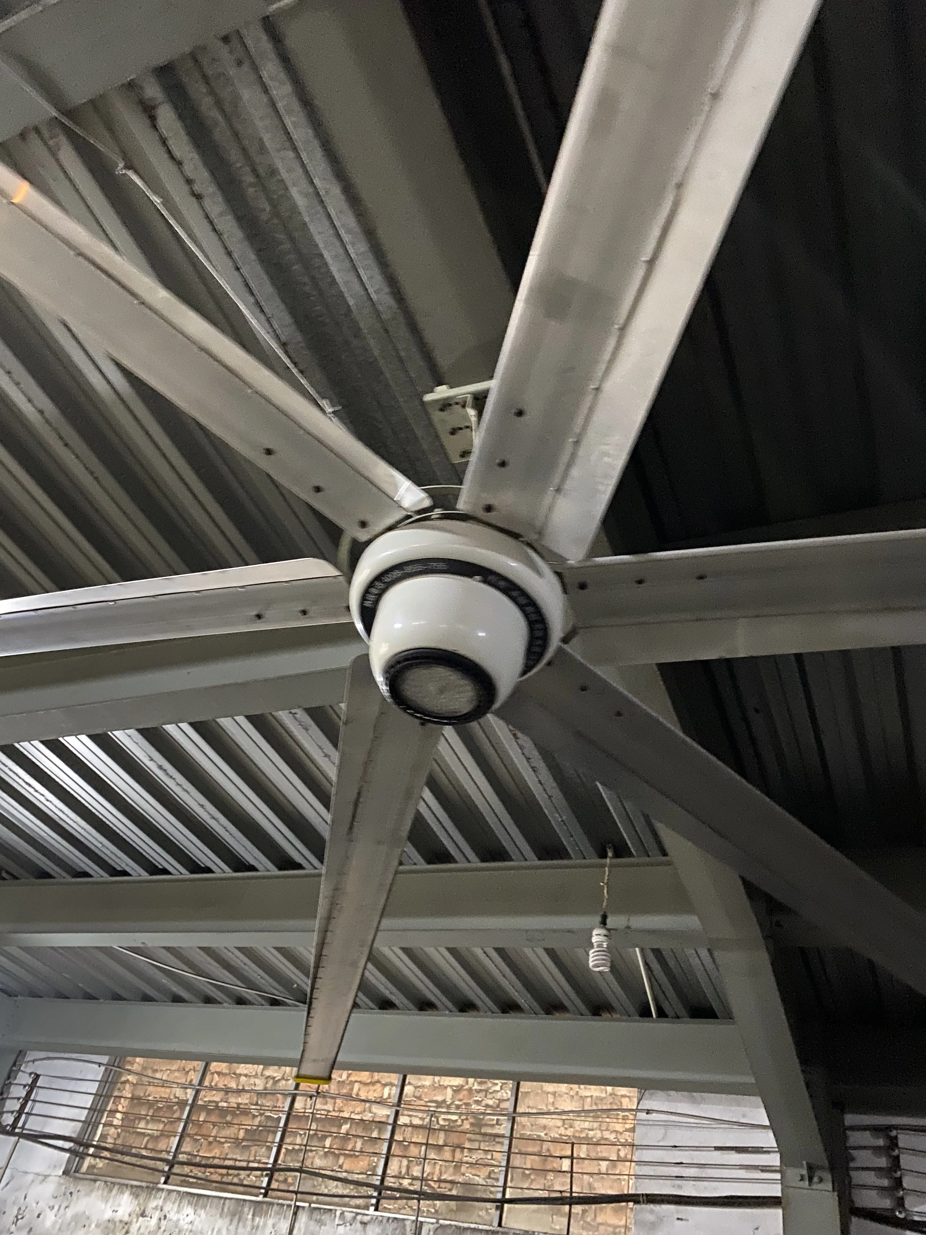 24f /7.3m Hvls DC photovoltaic large permanent magnet gearless industrial ceiling fan