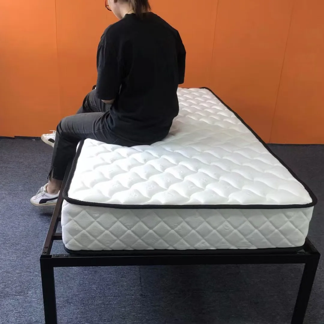 Sanyee Customizable Modern Hotel Furniture European Design King-Size Iron Bed Frame Durable Bedroom Living Room School Hospital