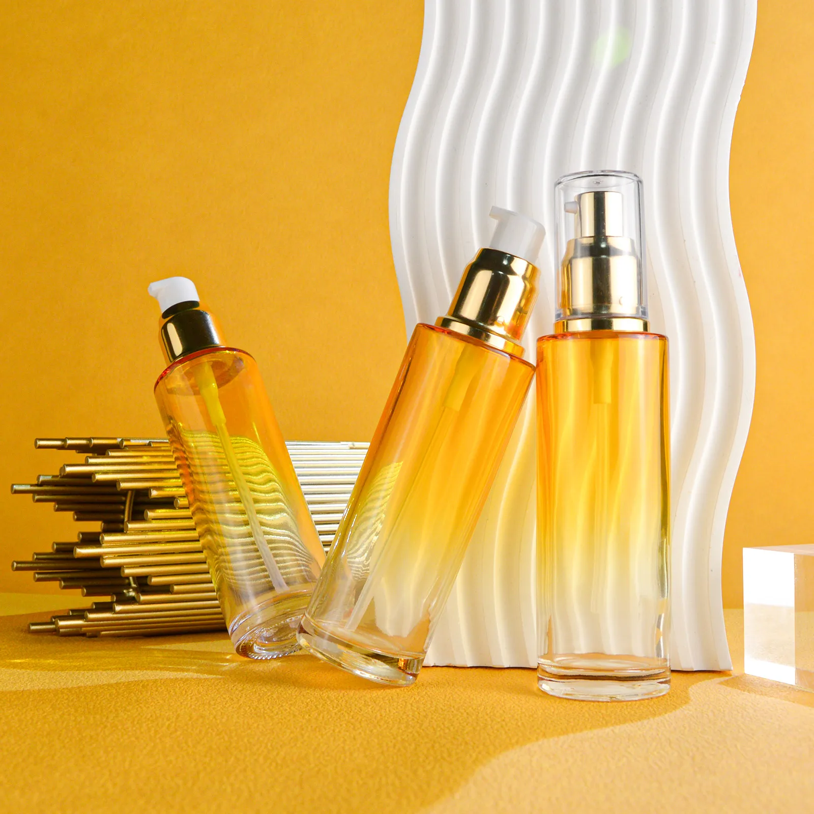 Unique Luxury Cosmetic Clear Empty Glass Hair Oil Serum Lotion Pump Bottle With Gold Plastic Pump Head