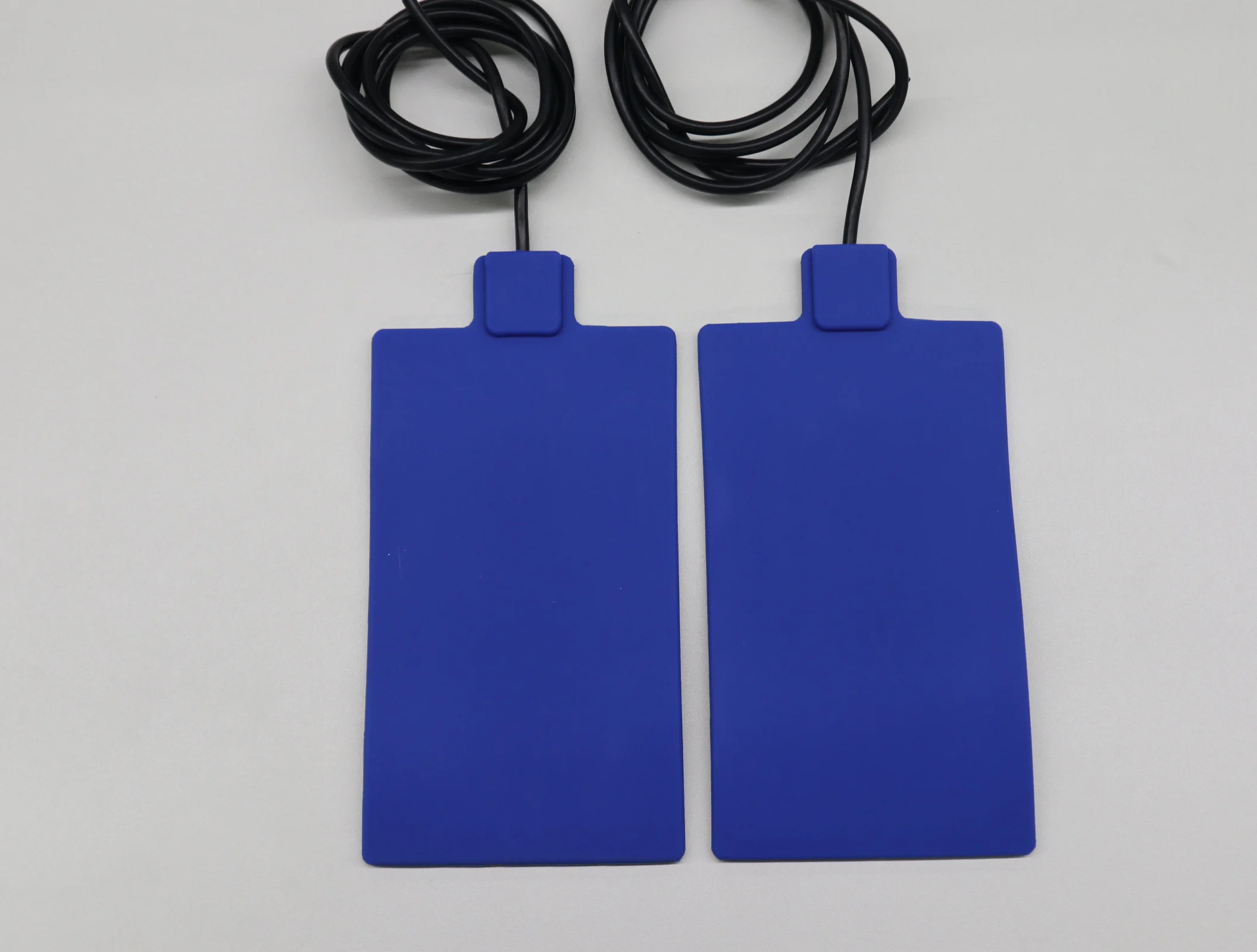 Silicone rubber heater