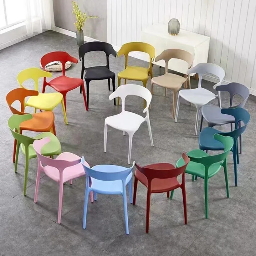 Direct factory supply affordable Hotel event wedding banquet restaurant bar dining stack plastic chairs