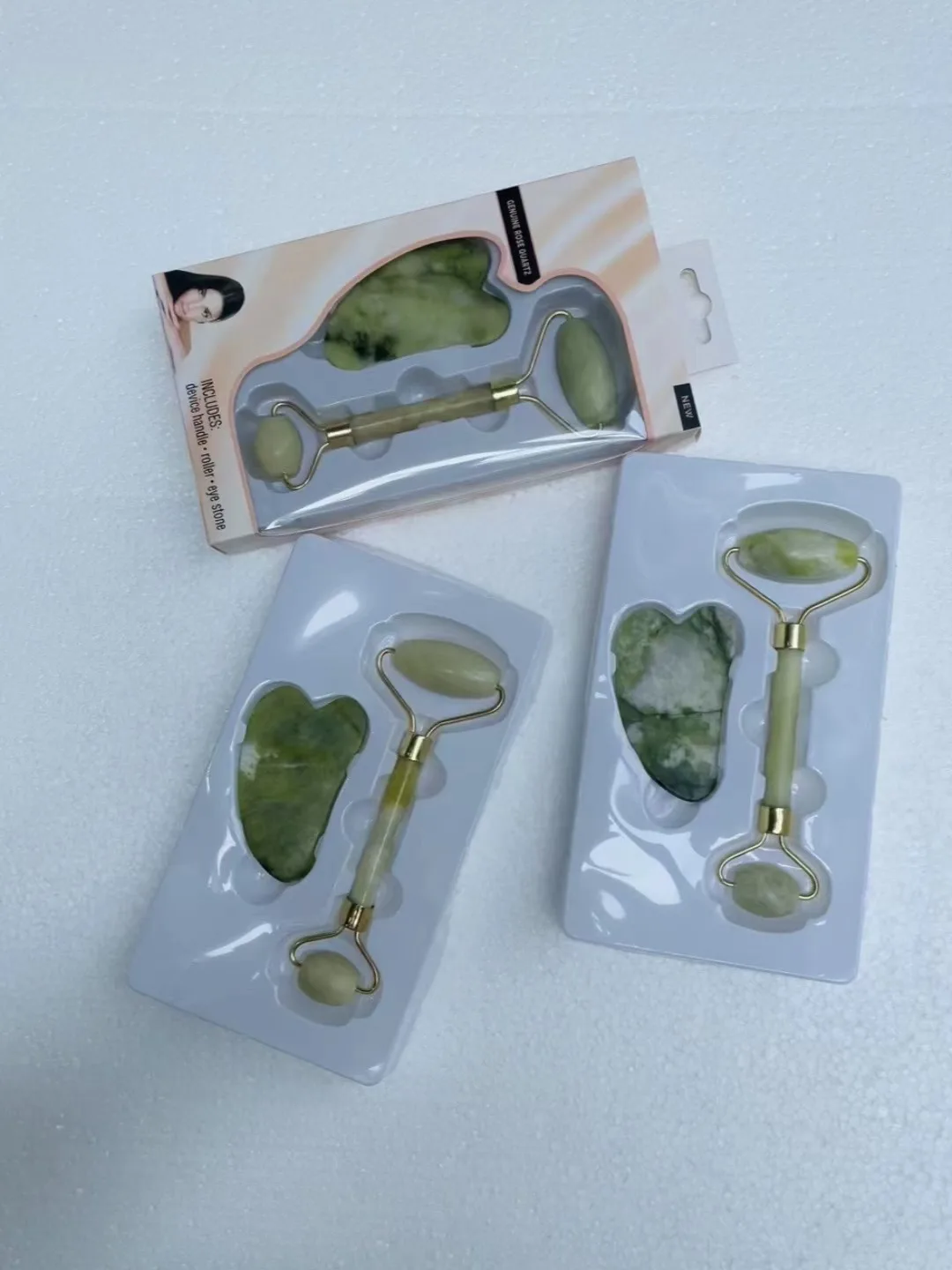 Beauty equipment Gua Sha and Roller in Box Thin Face Massager Lifting Tools Slim Facial Gua Sha jade Stone Beauty Care Set