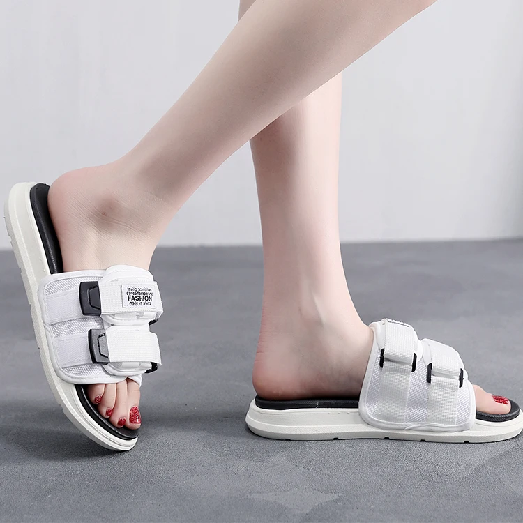 Hot sale wholesale price new fashion soft sole slides men sport slippers