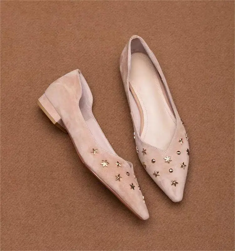 2025 Spring and autumn pink pointed flat V-mouth single shoes Star fashion sheepskin scrub elegant gentle low heel shoes