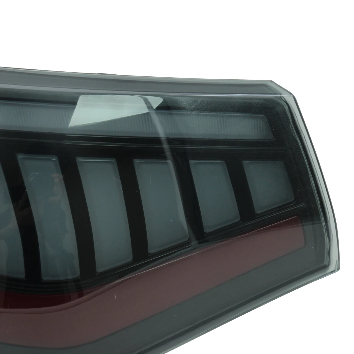 Светодиодный задний фонарь для Nissan Sylphy или Sentra или Pulsar 2019 - 2020 smole color LED, задний стоп-сигнал